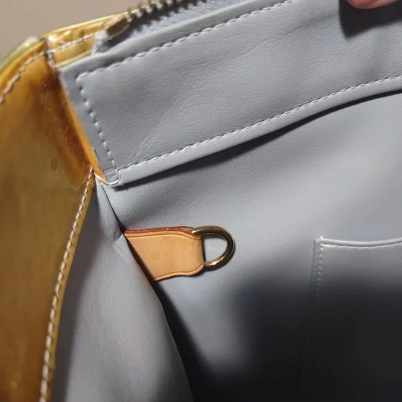 Louis Vuitton Houston Tote Lime Yellow Leather Monogram Vernis - Picture 14 of 15